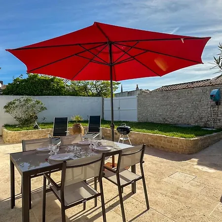 Вилла Dans Le Centre Du Village D'ars En Re, Charmante Bien Decoree *