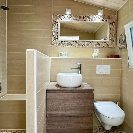 Dans Le Centre Du Village D'ars En Re, Charmante Bien Decoree Вилла *