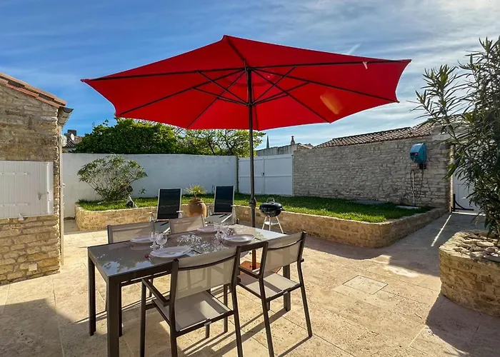 Villa Dans Le Centre Du Village D'ars En Re, Charmante Bien Décorée *